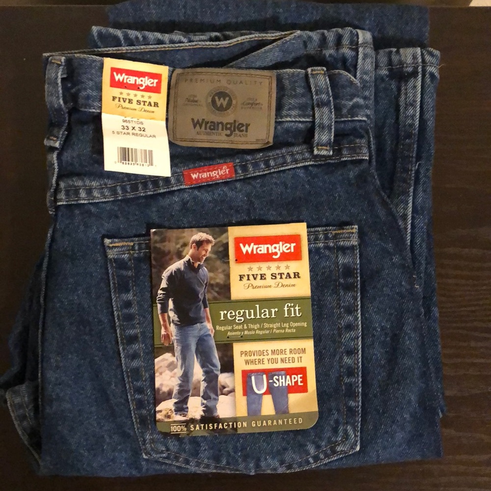 NWT Wrangler 33X32 Jeans